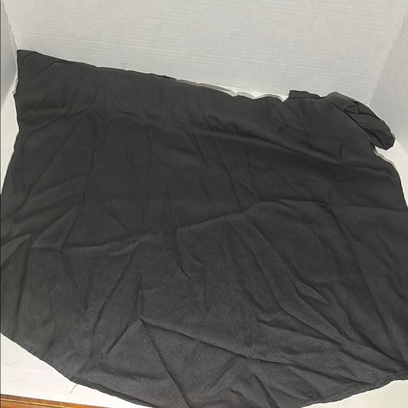 Speed Limit 98 Black Cap Sleeve Relaxed Blouse - Picture 9 of 13